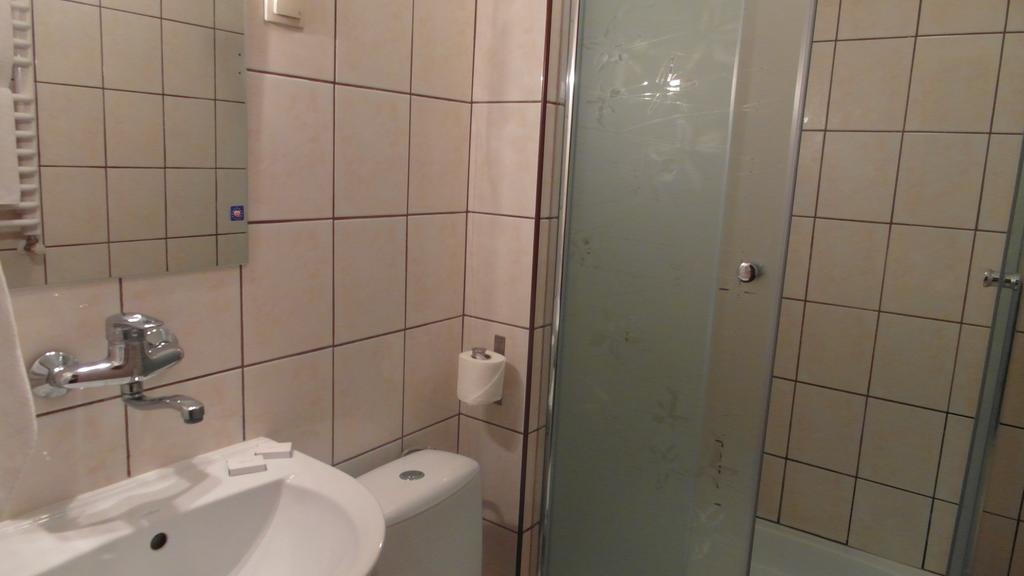 Hotel Julianow Warsaw Room photo
